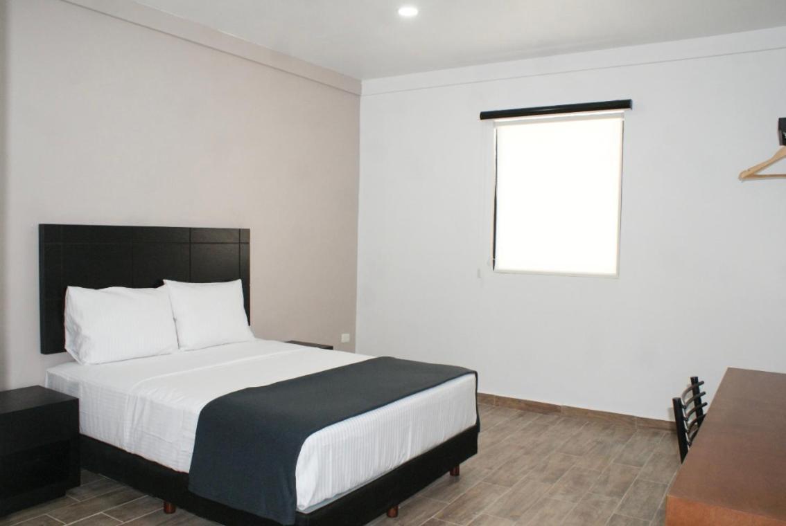 Hotel Capital Frontera Monclova Kültér fotó